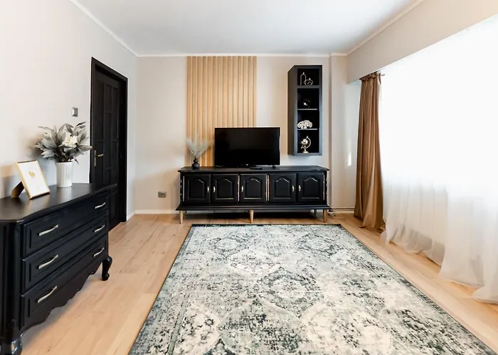 Beautiful And Cozy 2 Bedroom Apartment With Living Room Loft