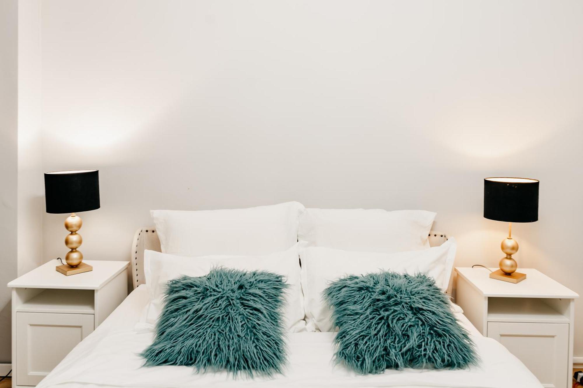 Beautiful And Cozy 2 Bedroom With Living Loft Apartment *
